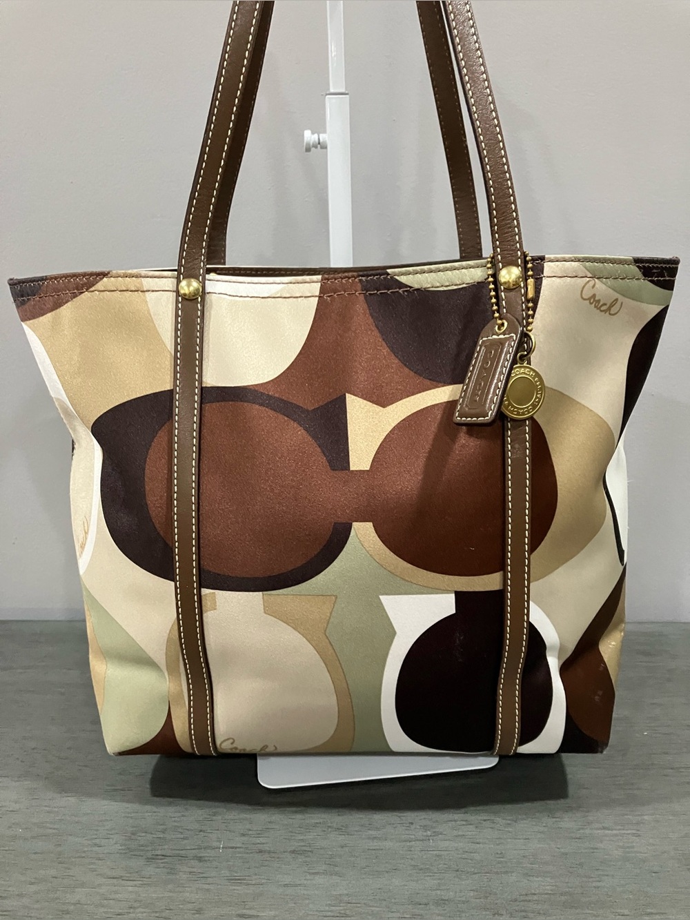 Coach Signature Canvas Tote Bag in Brown/Beige/ Olive